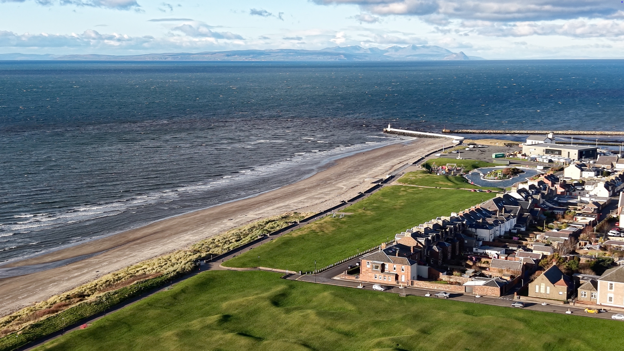 31cLouisa-2025-11-20-at-17.33.06